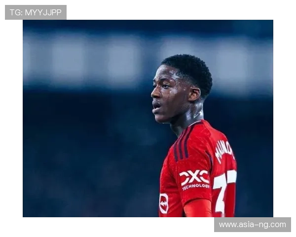 曼联小将梅努成长受阻，伤病困扰使其错过中场核心机会