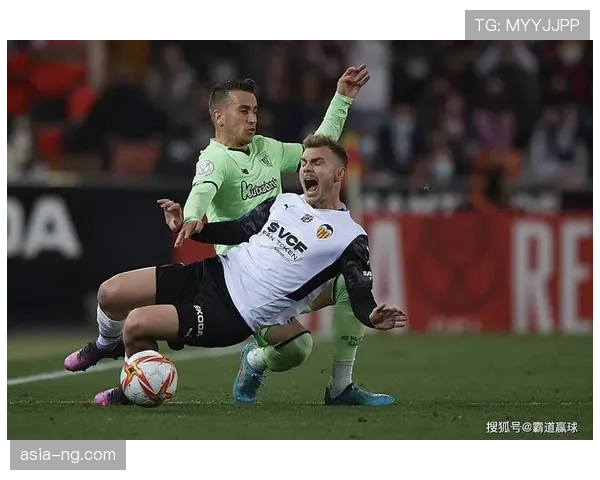 巴列卡诺闪电2-0格拉纳达，阿尔瓦罗·加西亚上下半场各入一球